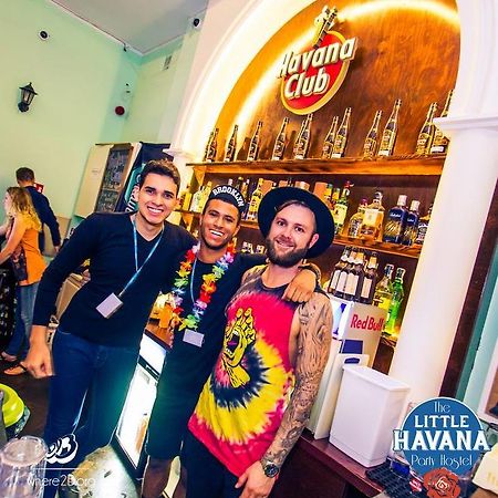 The Little Havana Party Hostel Краков Экстерьер фото